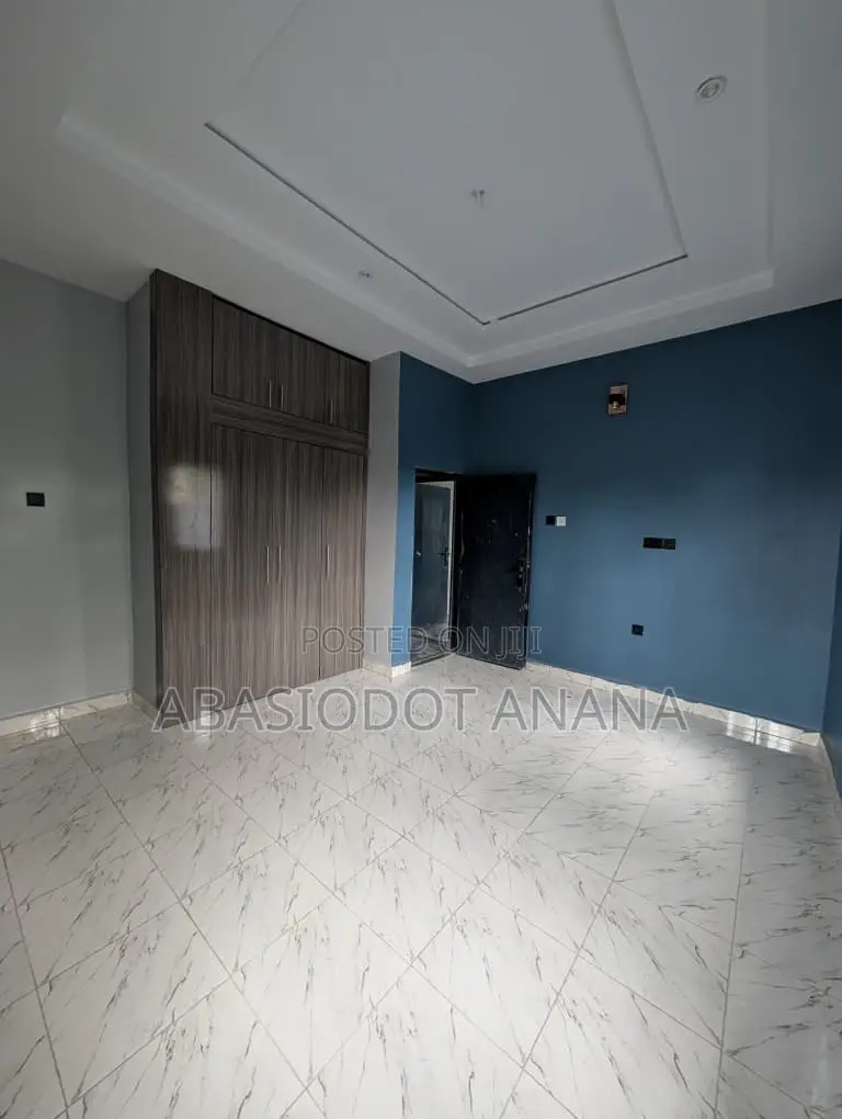 2bdrm Apartment in Oron Road Ifa, Uyo for rent in Uyo