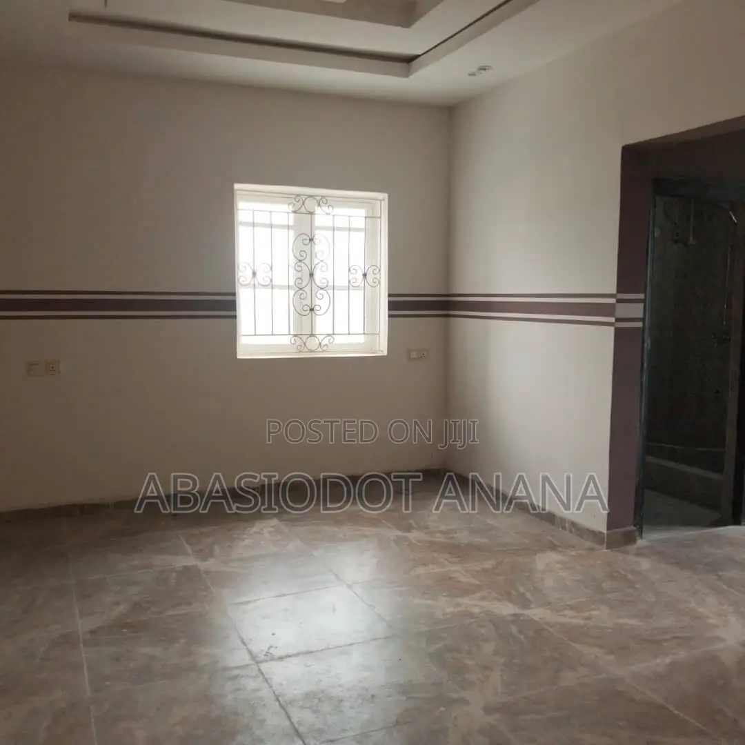 2bdrm Apartment in Oron Road Ifa, Uyo for rent in Uyo