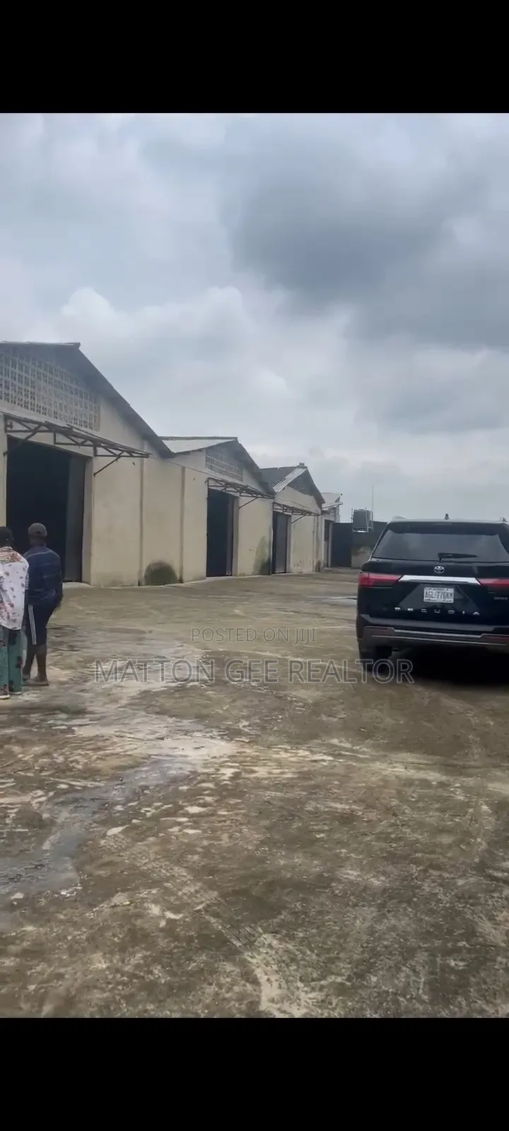 5 Bay Warehouse in Agboyi/Ketu