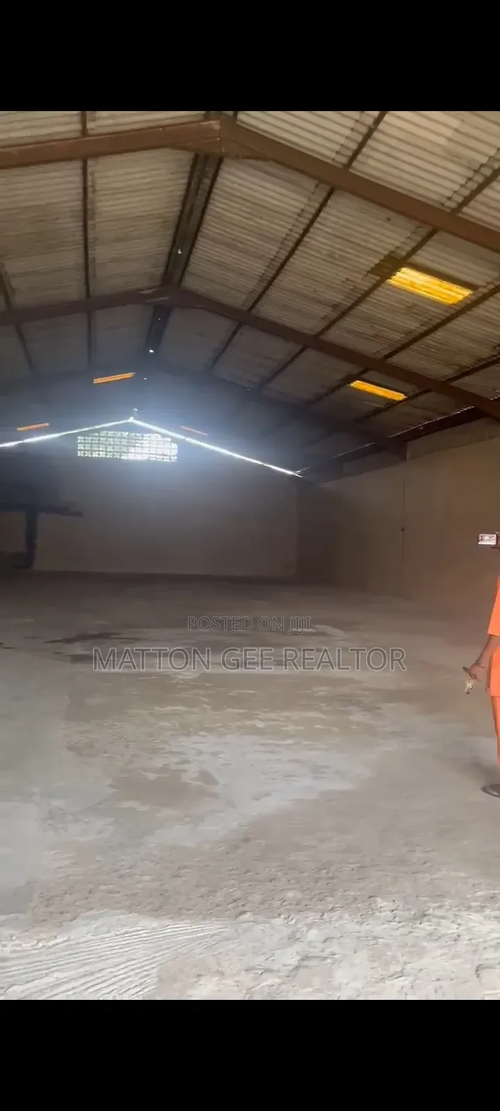 5 Bay Warehouse in Agboyi/Ketu