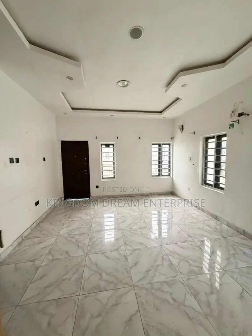 1bdrm Shared Apartment in Van Daniel Orchid for rent in Lekki Expressway