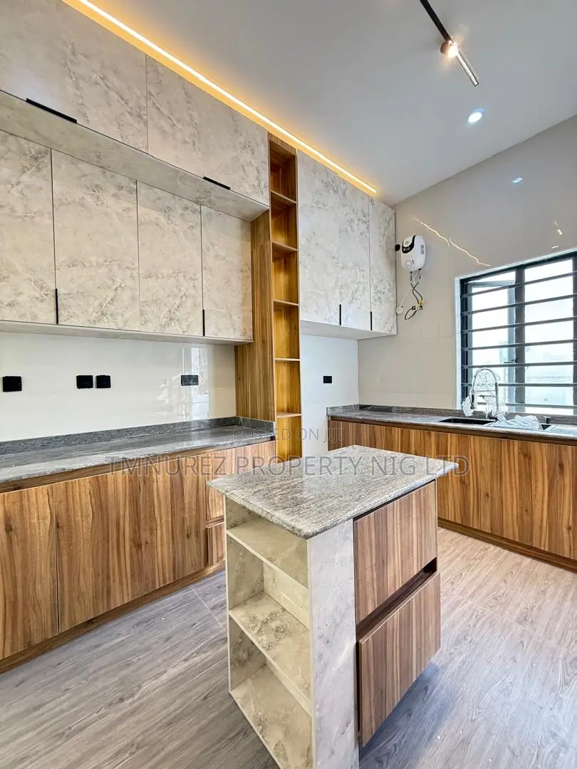 4bdrm Duplex in Ajah for sale in Ajah