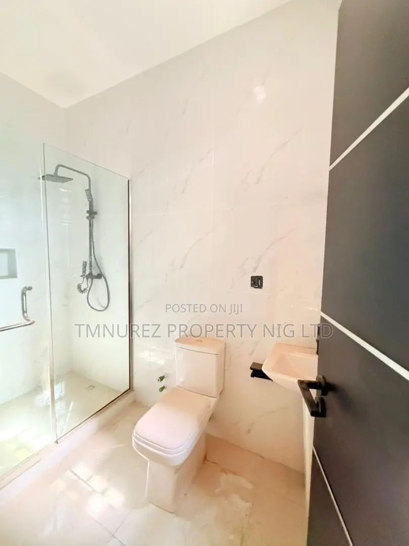 4bdrm Duplex in Magodo for sale in Magodo