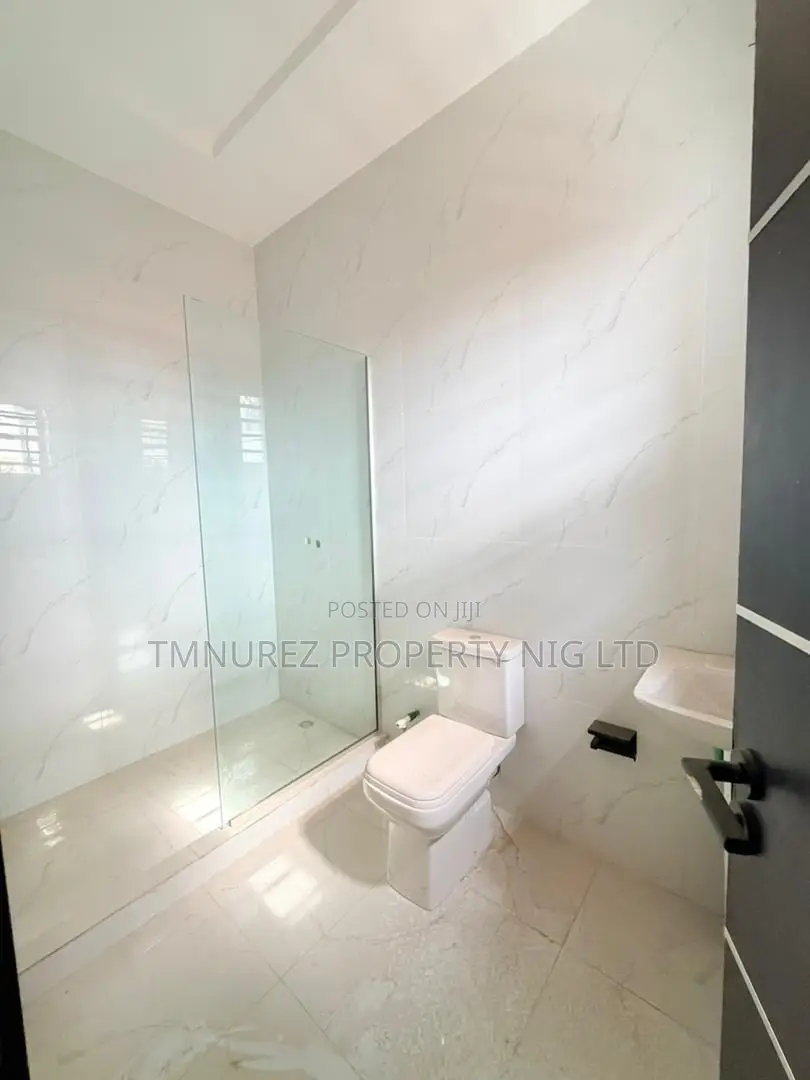 4bdrm Duplex in Magodo for sale in Magodo