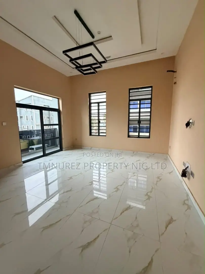 2bdrm Apartment in Ikeja for sale in Ikeja