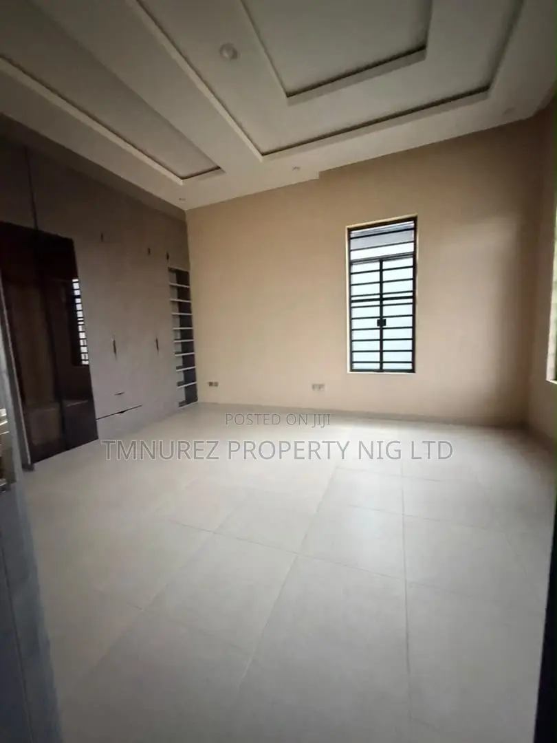 2bdrm Apartment in Ikeja for sale in Ikeja