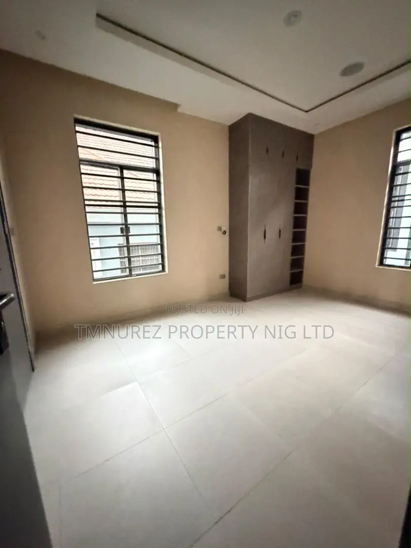 2bdrm Apartment in Ikeja for sale in Ikeja