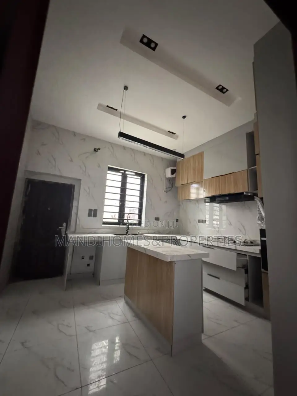 4bdrm Duplex in Lekki for sale in Lekki