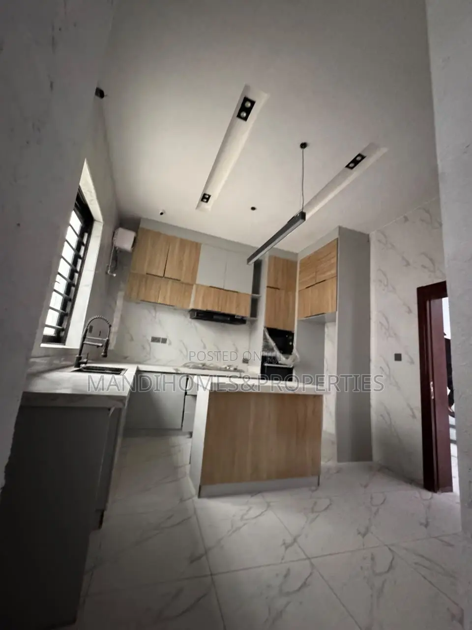 4bdrm Duplex in Lekki for sale in Lekki