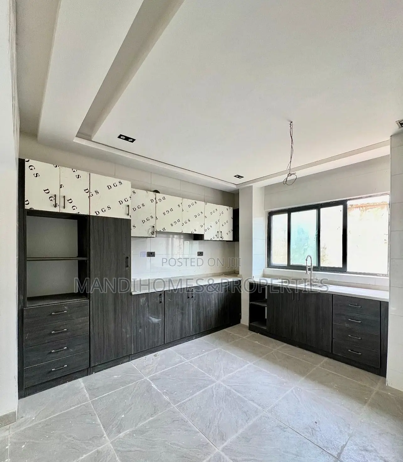 4bdrm Townhouse/Terrace in Lekki for sale in Lekki
