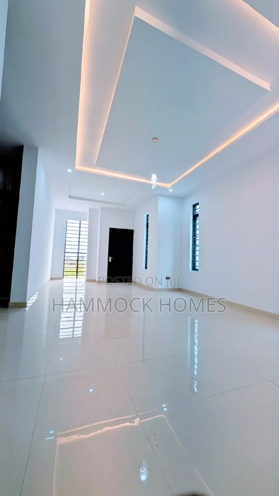 5bdrm Duplex in Okebadan Estate, Akobo for sale in Akobo