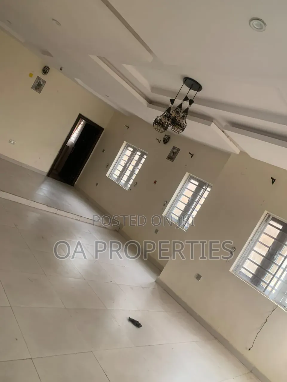 3bdrm Bungalow in Ajao Expr, Off for rent in Ibadan