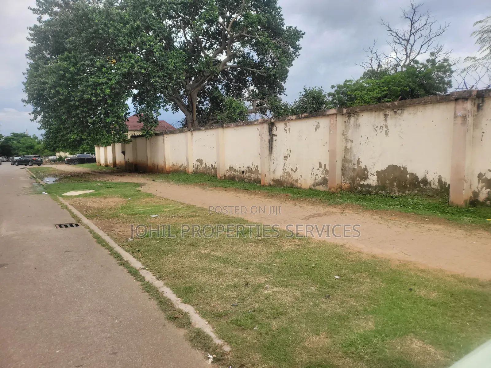 1.1 Hectare of Mixed Use Land for Sale. Title: C of O Location: Jabi in Jabi