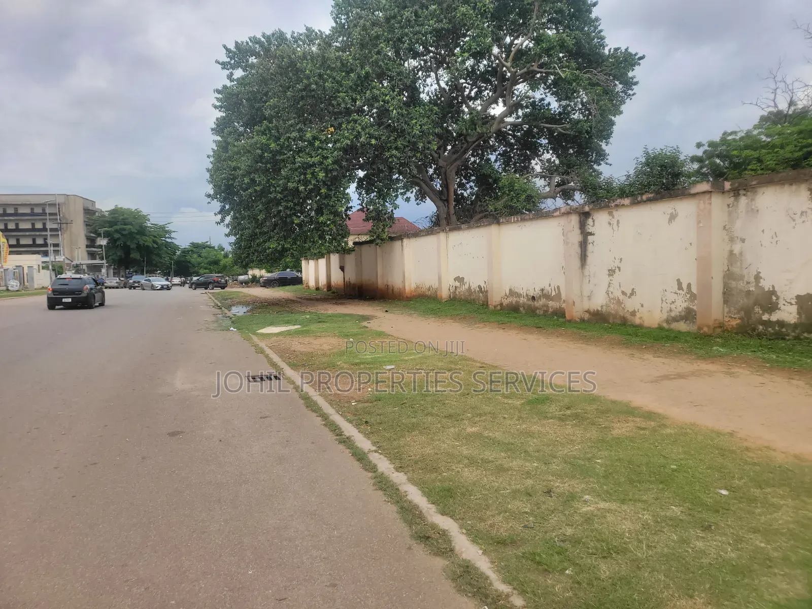 1.1 Hectare of Mixed Use Land for Sale. Title: C of O Location: Jabi in Jabi