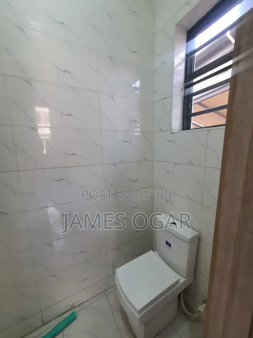 1bdrm Shared Apartment in Van Daniel Estates, Chevron for rent in Chevron