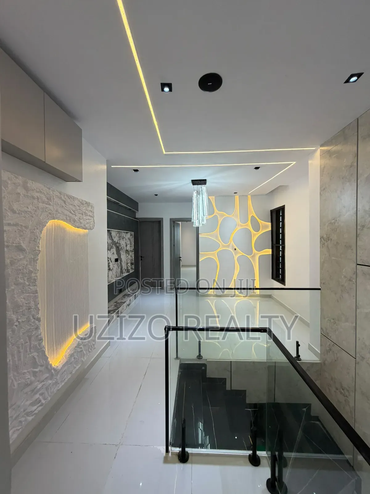 5bdrm Duplex in Ikota for sale in Ikota