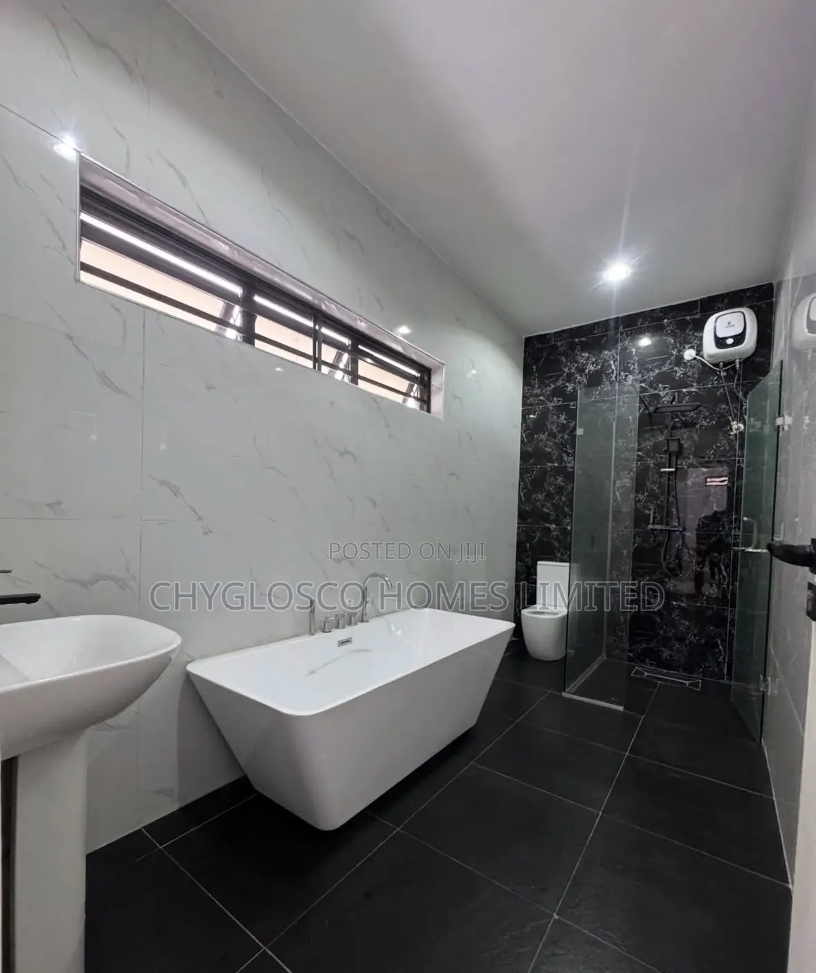 4bdrm Duplex in Eliozu for sale in Eliozu