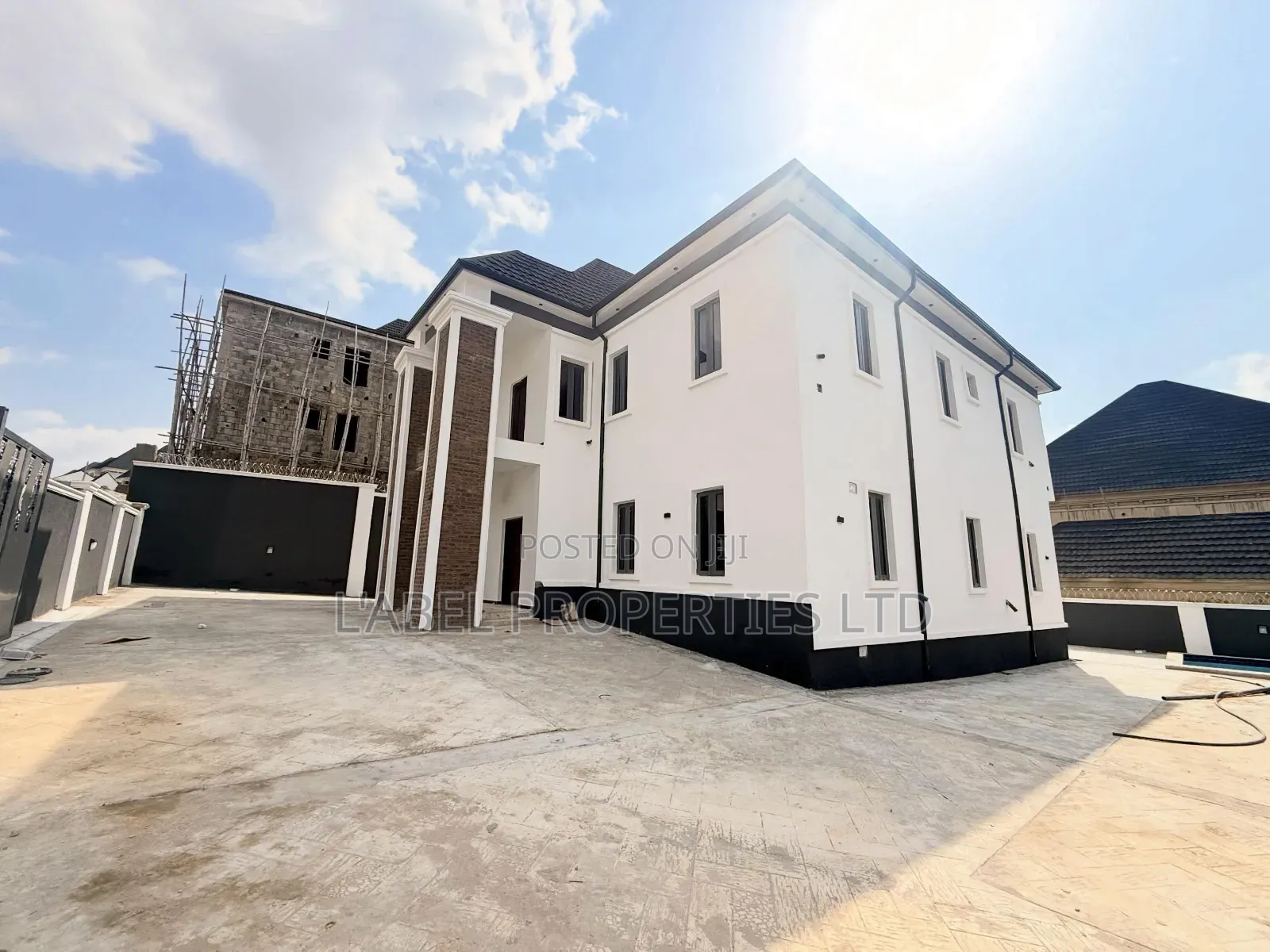 5bdrm Duplex in Galadimawa for sale in Galadimawa