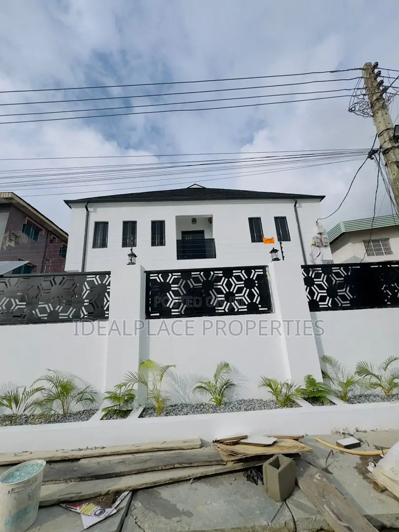 3bdrm Apartment in Gbagada for sale in Gbagada