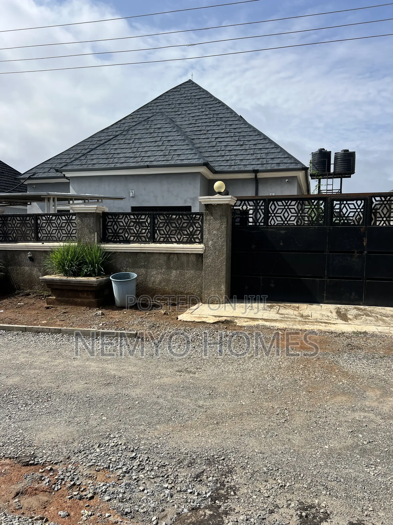 3bdrm Bungalow in Galadimawa for sale in Galadimawa