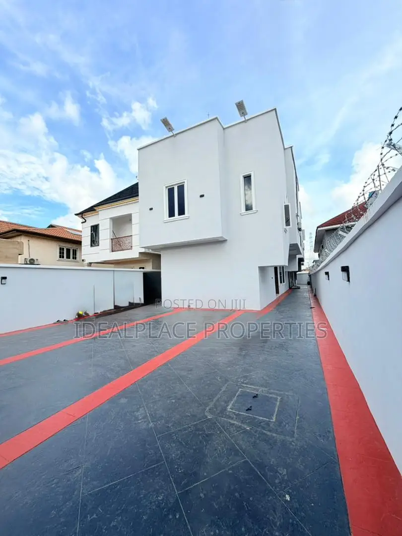 3bdrm Townhouse/Terrace in Gbagada for sale in Gbagada