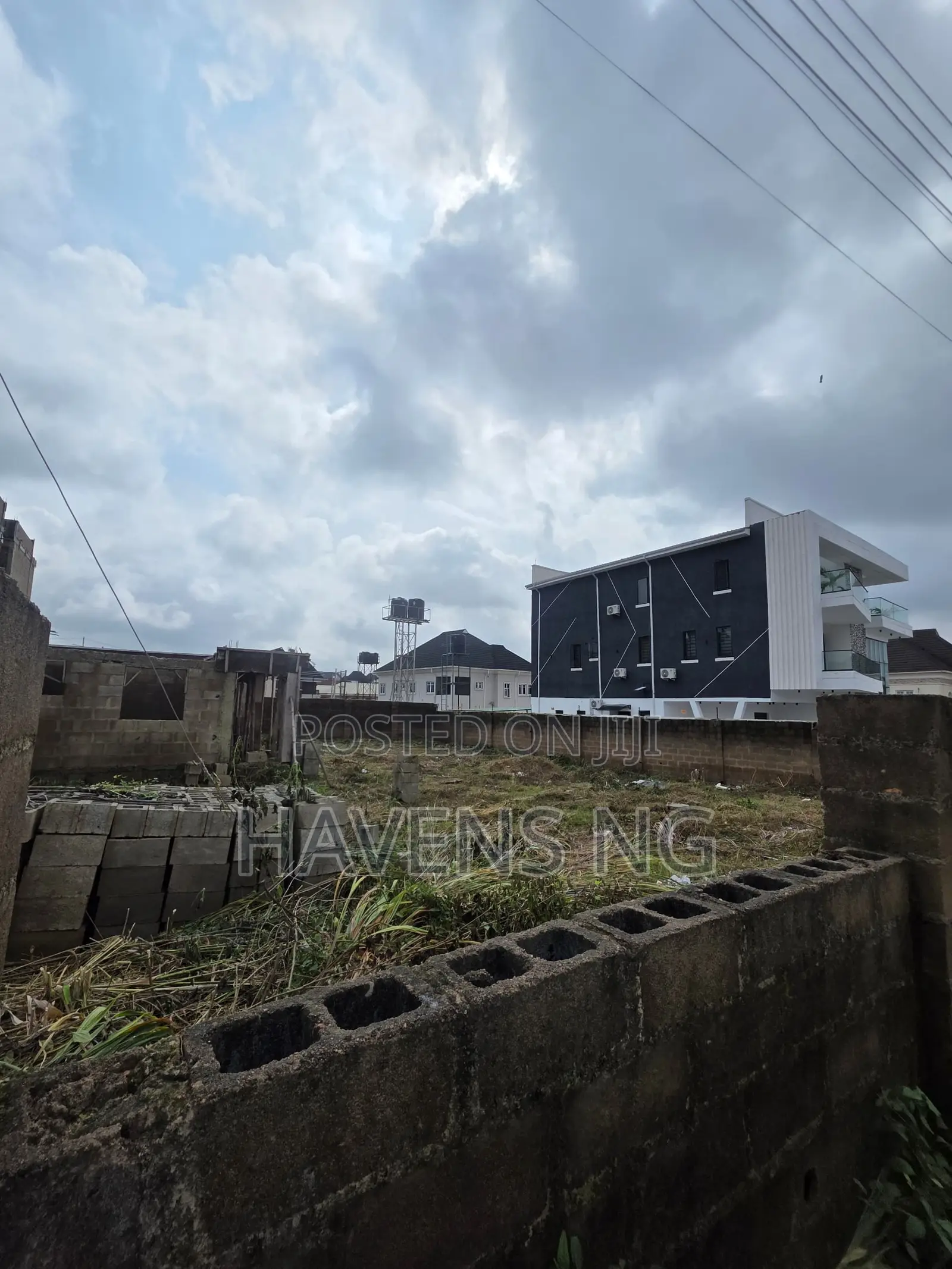 861 SQM Prime Land for Sale in Kolapo Ishola Gra in Basorun