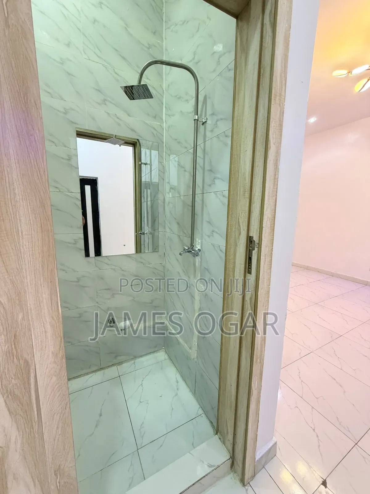 Studio Apartment in Royal Pines, Chevron for rent in Chevron