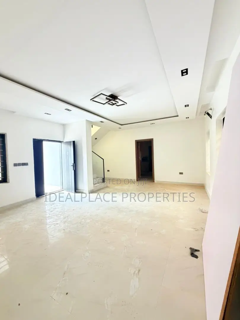 4bdrm Duplex in GRA Phase 1 for sale in GRA Phase 1