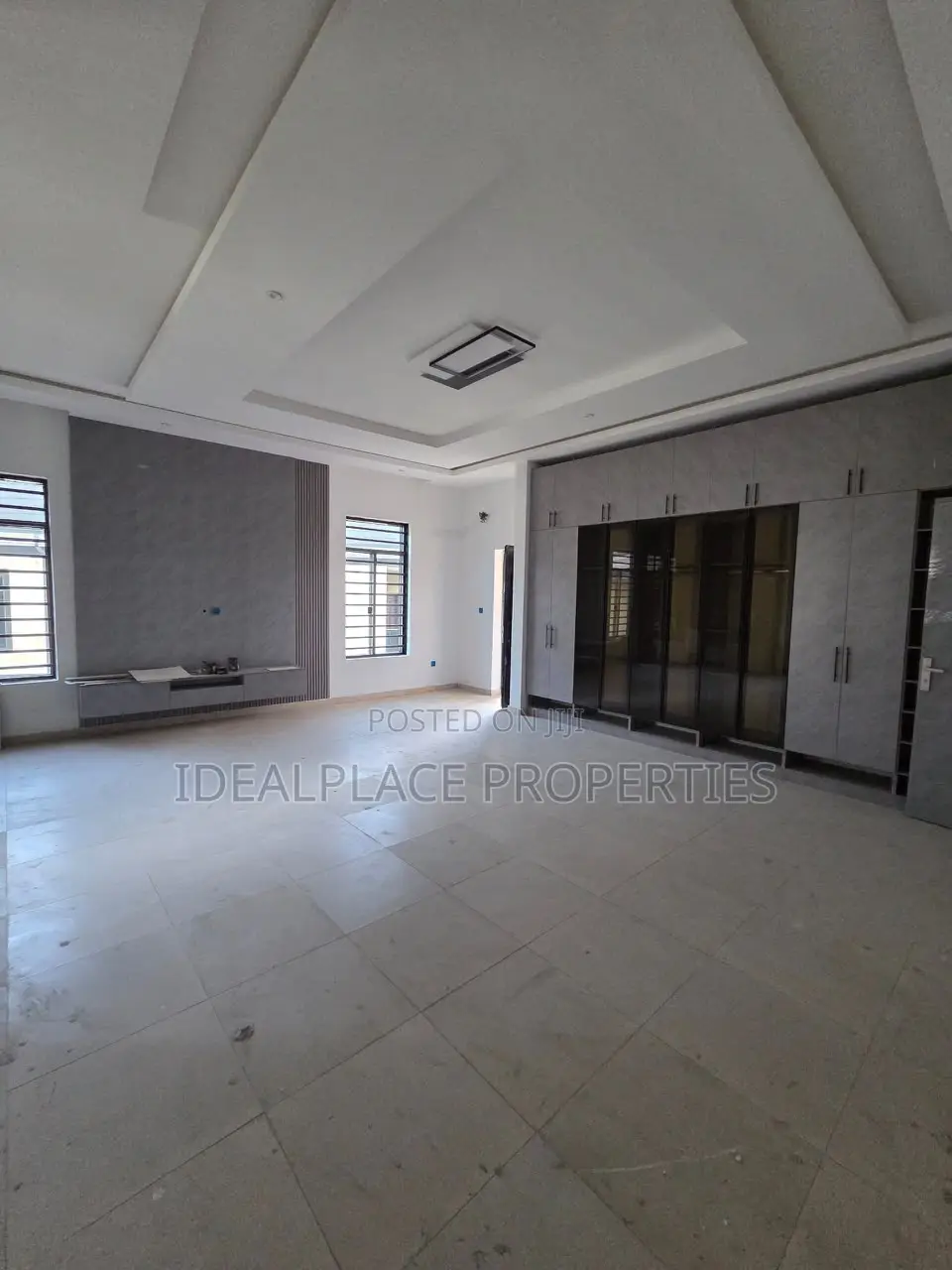 5bdrm Duplex in Omole Phase 1 for sale in Omole Phase 1
