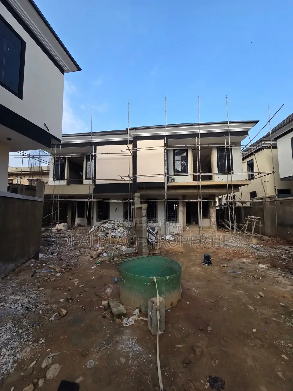 5bdrm Duplex in Omole Phase 1 for sale in Omole Phase 1