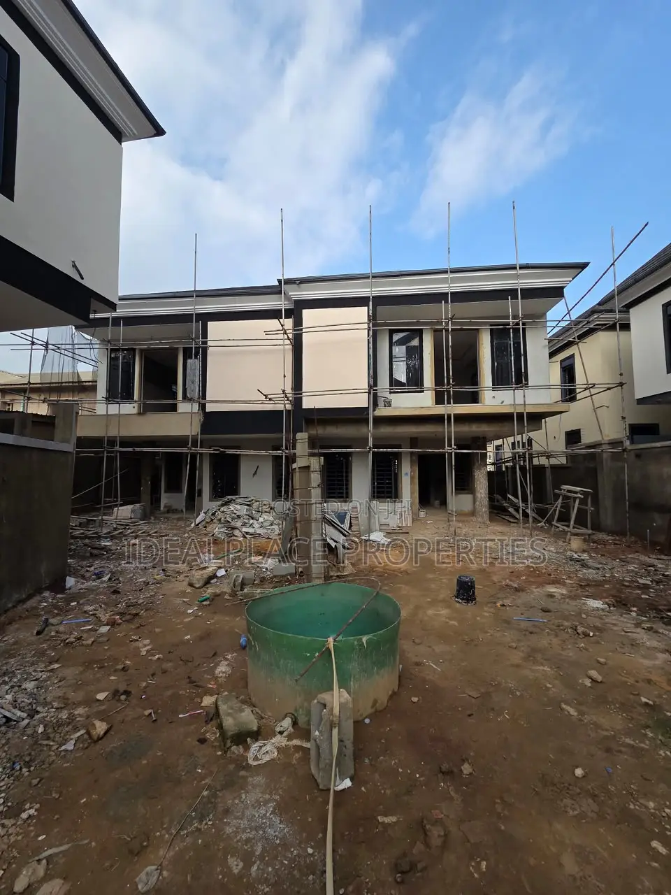 5bdrm Duplex in Omole Phase 1 for sale in Omole Phase 1