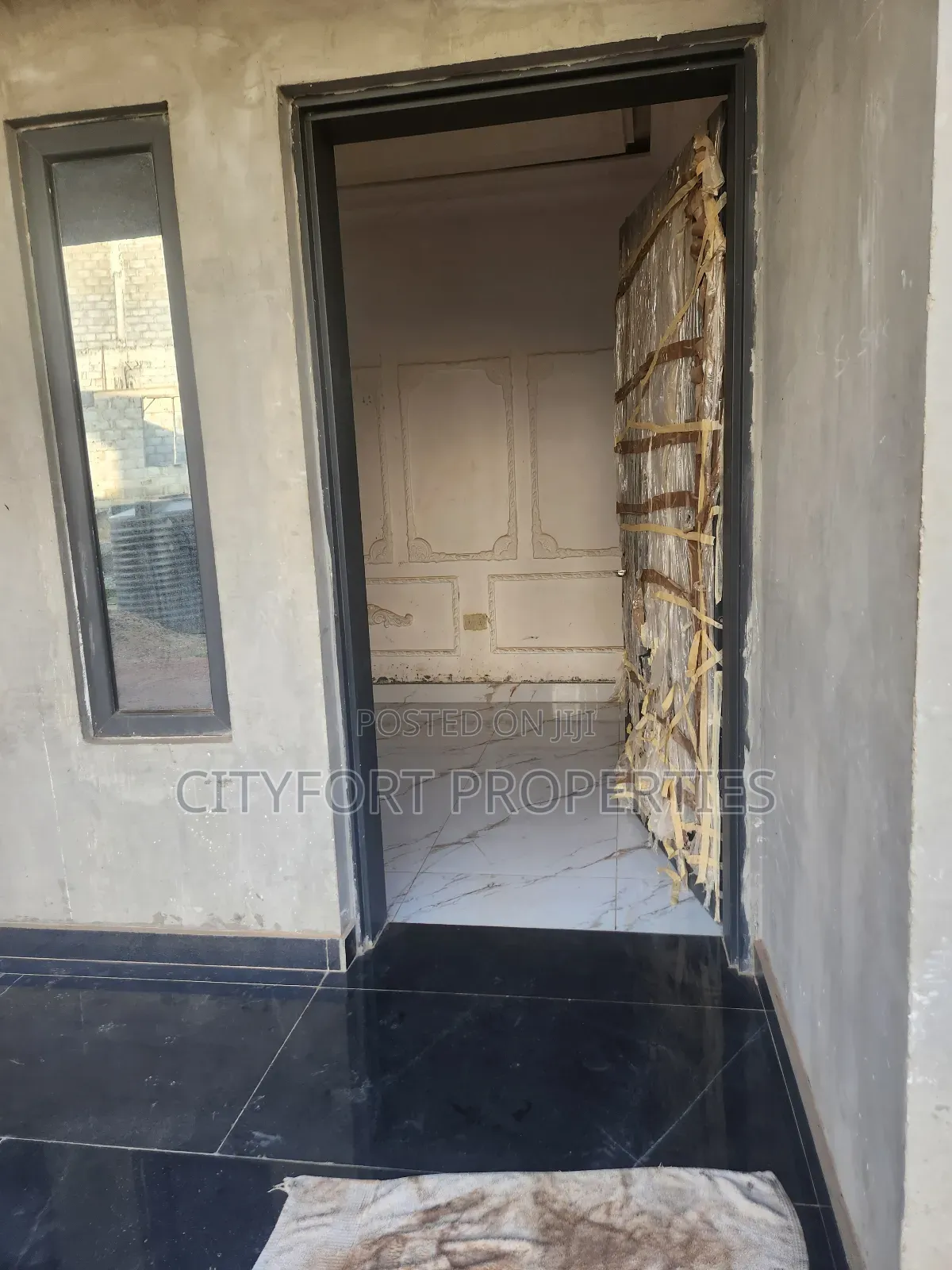 5bdrm Duplex in Apo District for sale in Apo District