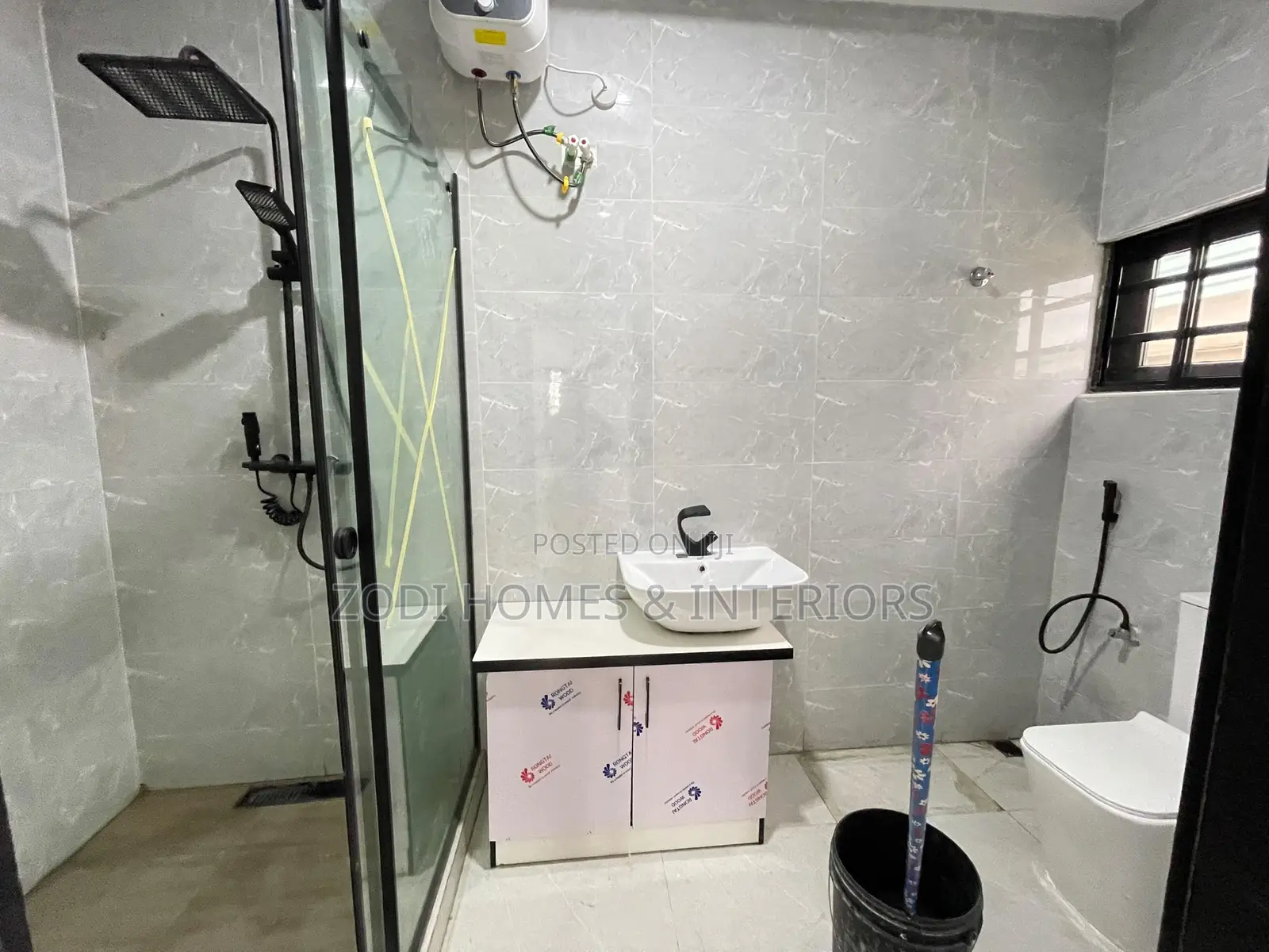 3bdrm Apartment in Glory Estate, Ifako-Gbagada for sale in Ifako-Gbagada