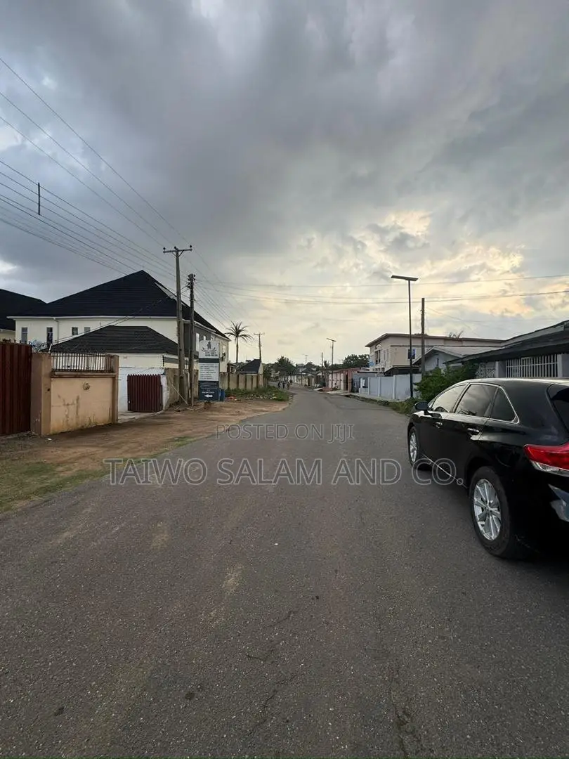 815sqm Land With Demolishable Structure in Bodija