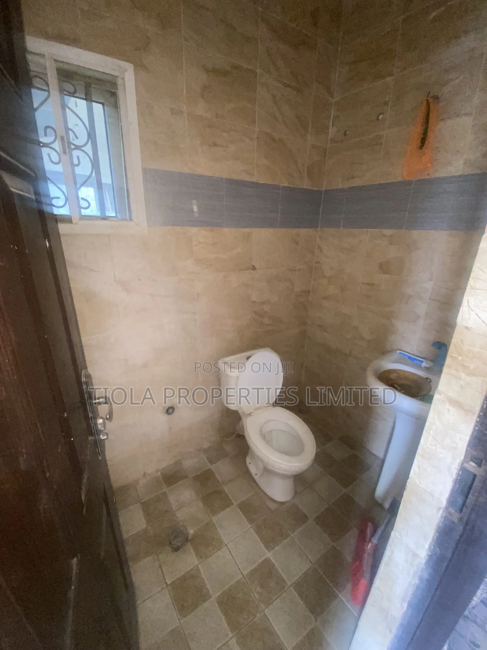 Studio Apartment in Osilama Estate, FHA for rent in FHA