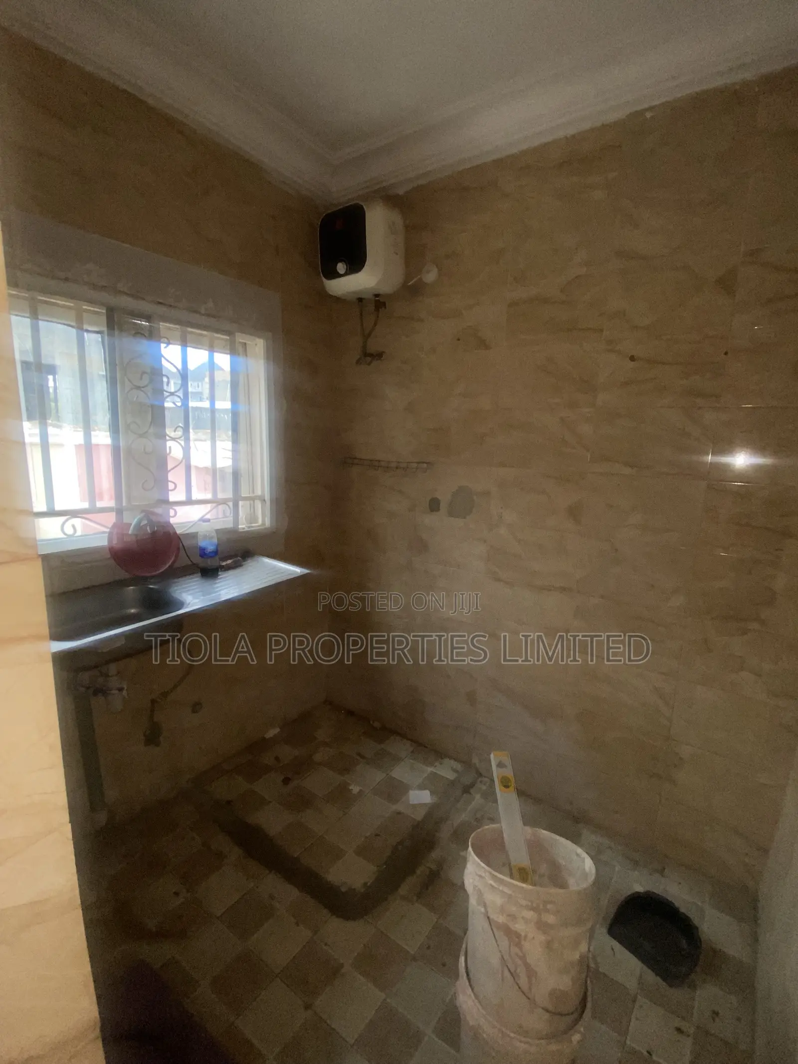 Studio Apartment in Osilama Estate, FHA for rent in FHA