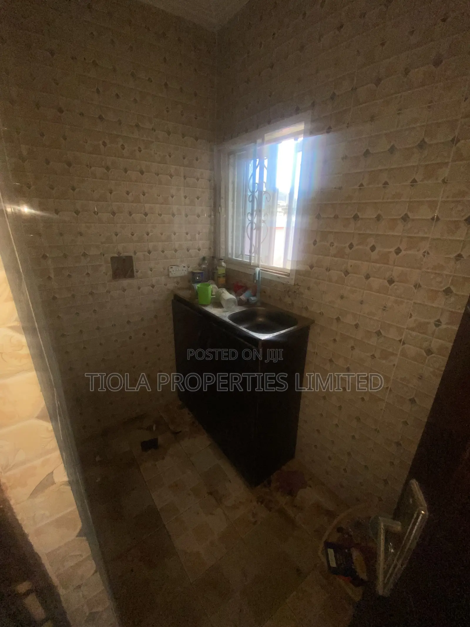 Studio Apartment in Osilama Estate, FHA for rent in FHA
