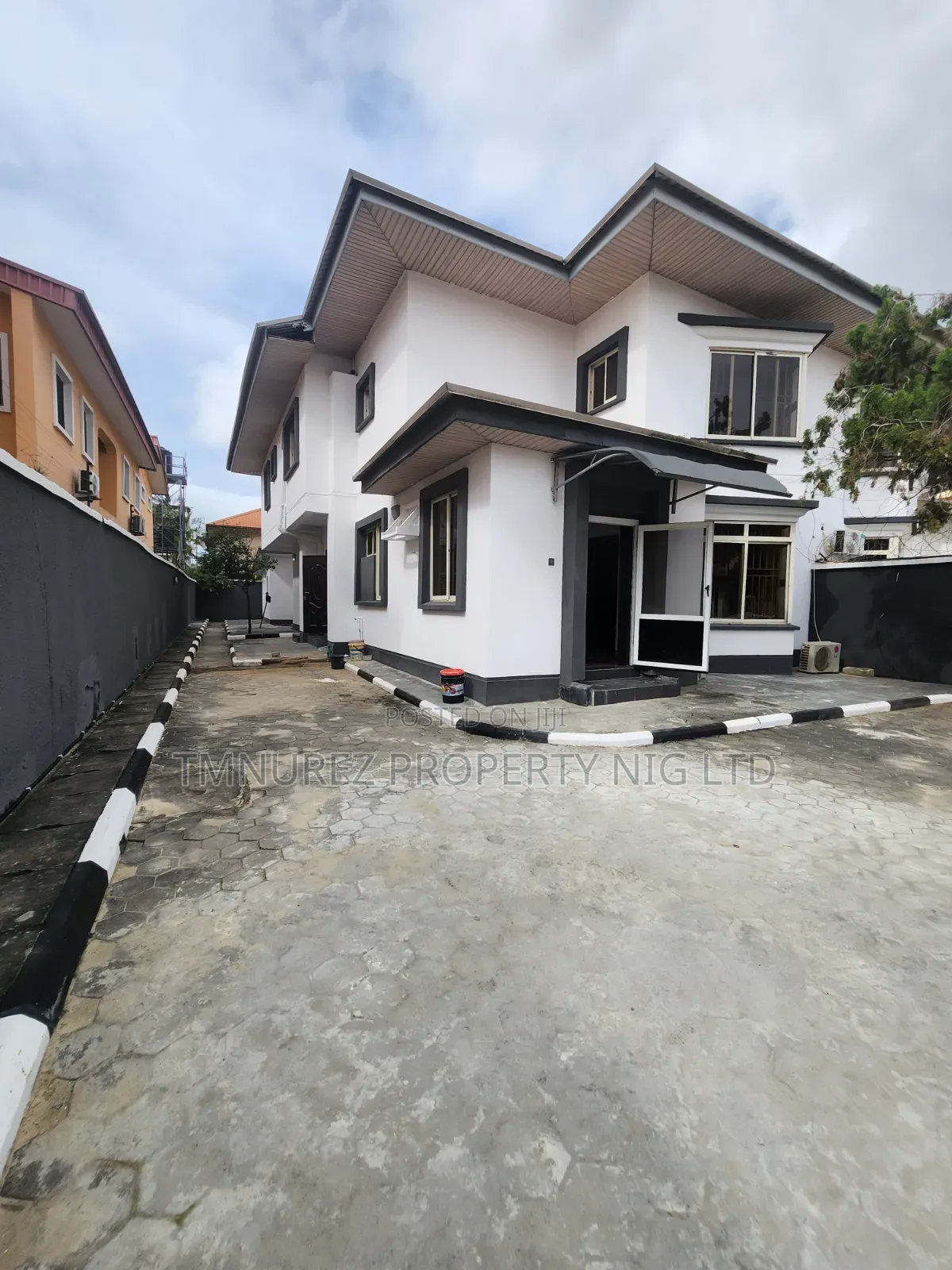 Mini Flat in Lekki Phase 1 for rent in Lekki Phase 1