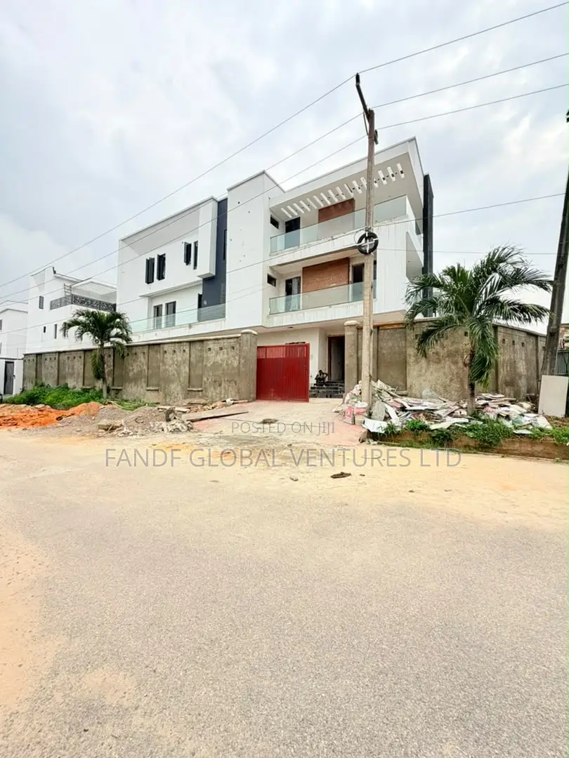 5bdrm Duplex in Ogudu GRA for sale in Ogudu GRA