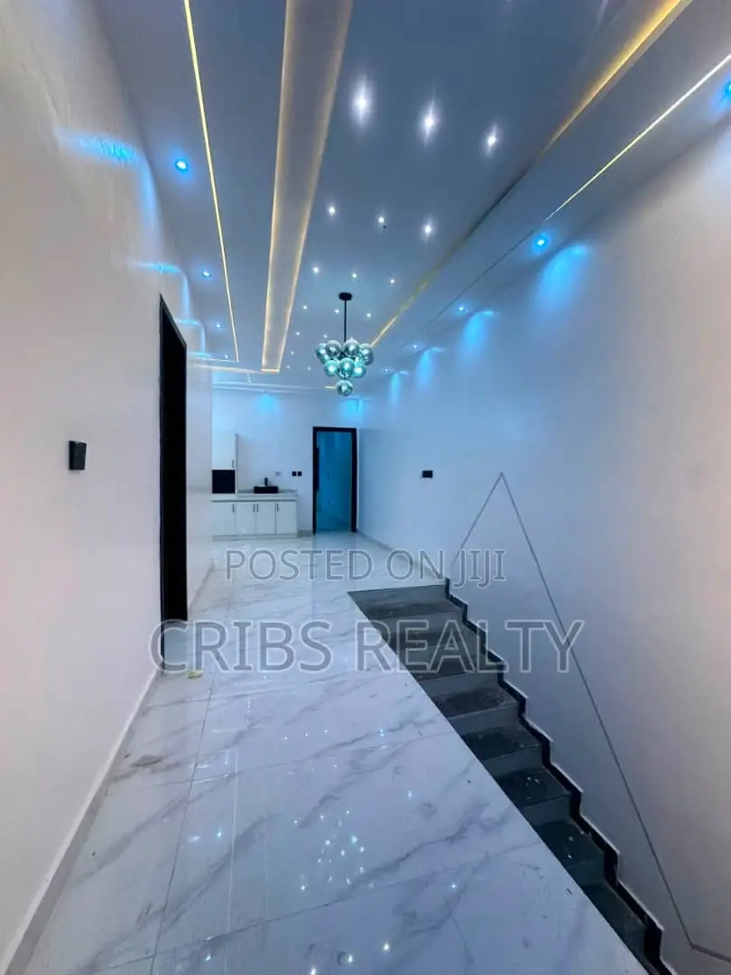 4bdrm Duplex in Off Lekki-Epe Expressway for sale in Off Lekki-Epe Expressway