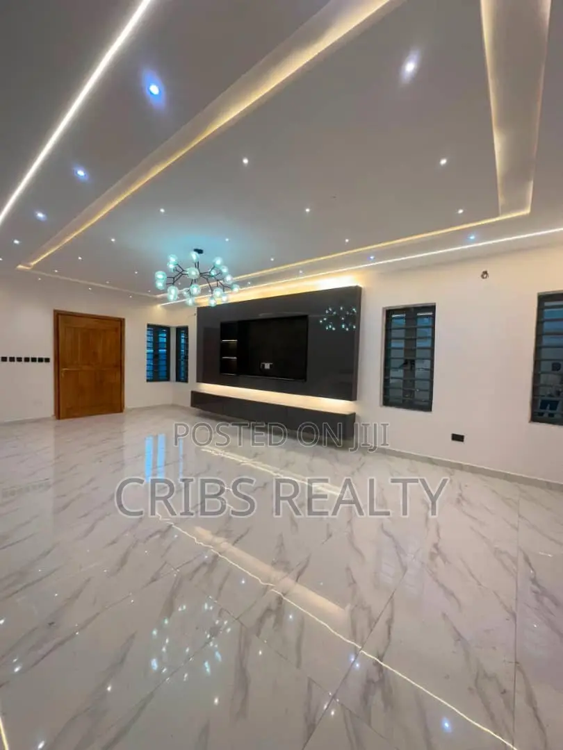 4bdrm Duplex in Off Lekki-Epe Expressway for sale in Off Lekki-Epe Expressway