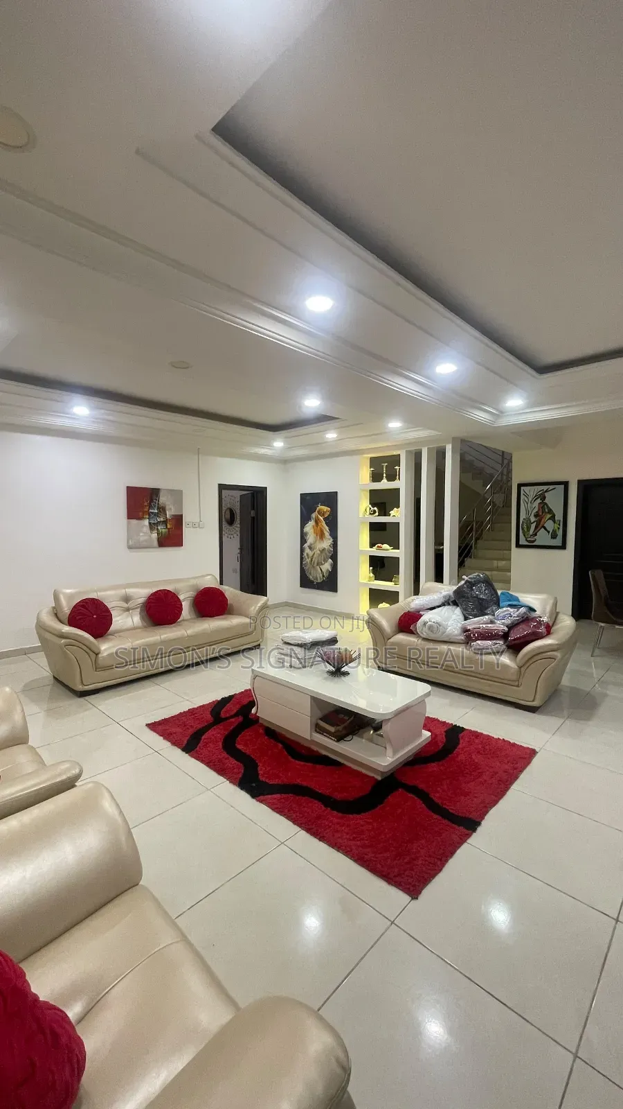 4bdrm Duplex in Chevron for sale in Chevron