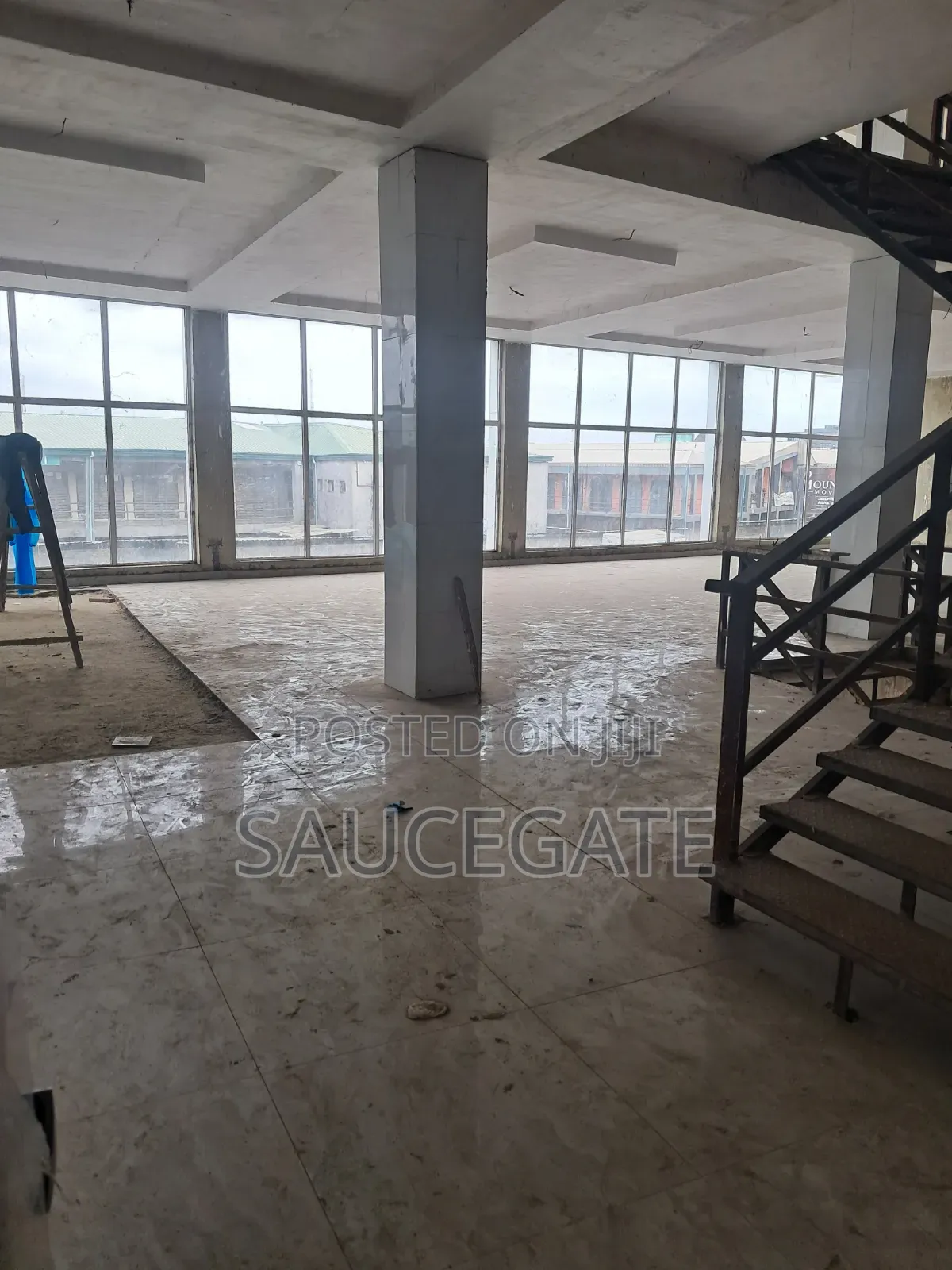 Banking Hall at Trade Fair New 400sqm Plus in Iba / Ojo