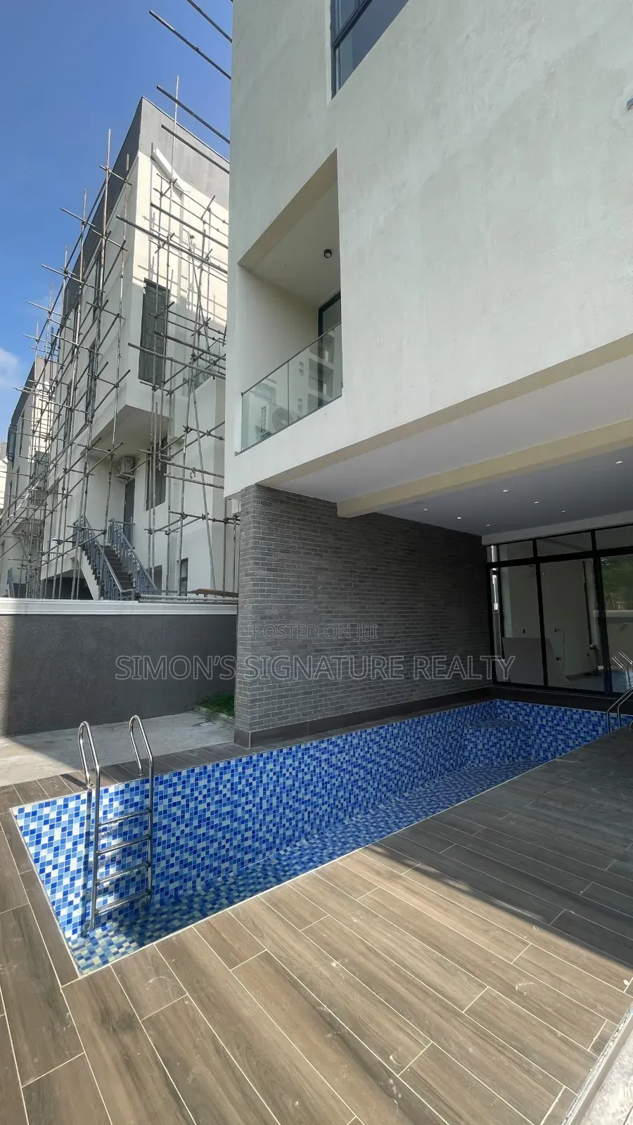 5bdrm Duplex in Banana Island for sale in Banana Island