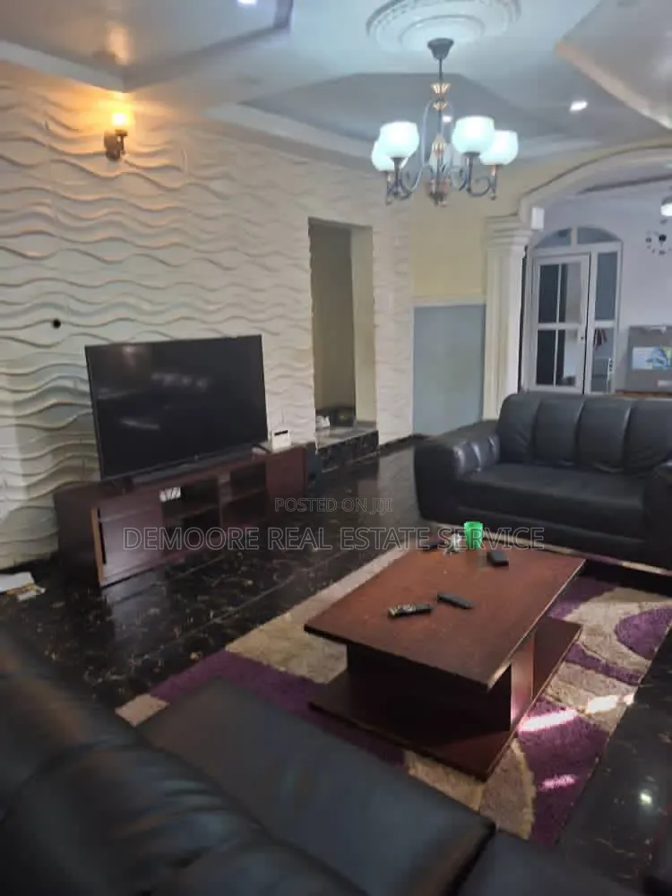 3bdrm Bungalow in Unique Estate, Baruwa for sale in Baruwa