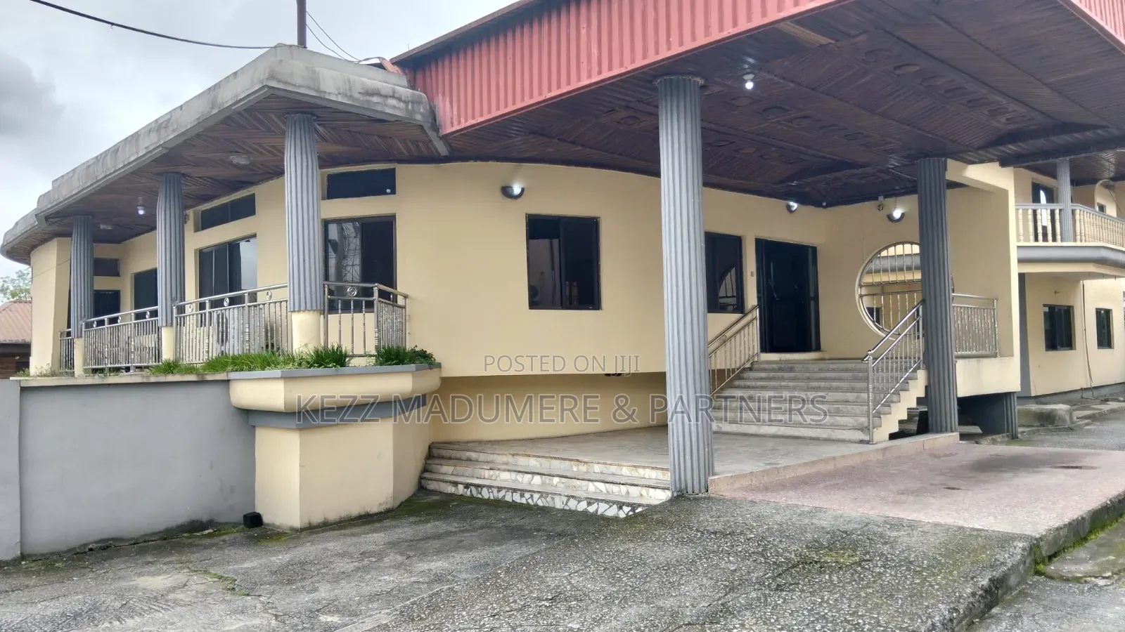 For Sale : Partially Functional 31 Rooms Hotel at New Gra, Ph in GRA Phase 2 / Port-Harcourt