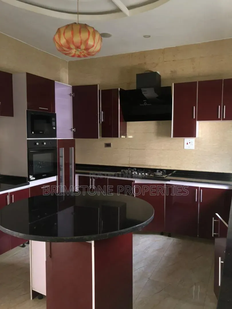 Furnished 4bdrm Duplex in Chevron for rent in Chevron