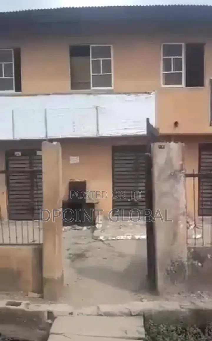 12bdrm Block of Flats in Gowon Estate, Egbeda for sale in Egbeda