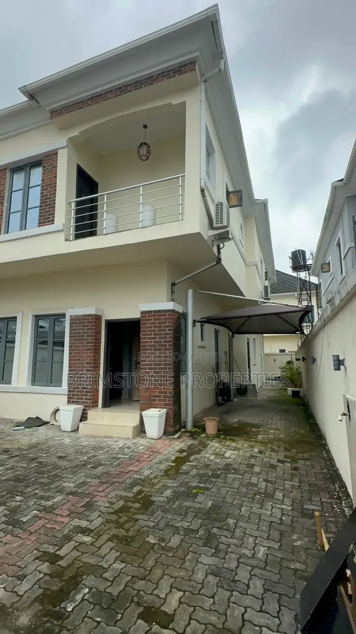 Furnished 3bdrm Duplex in Chevron for rent in Chevron