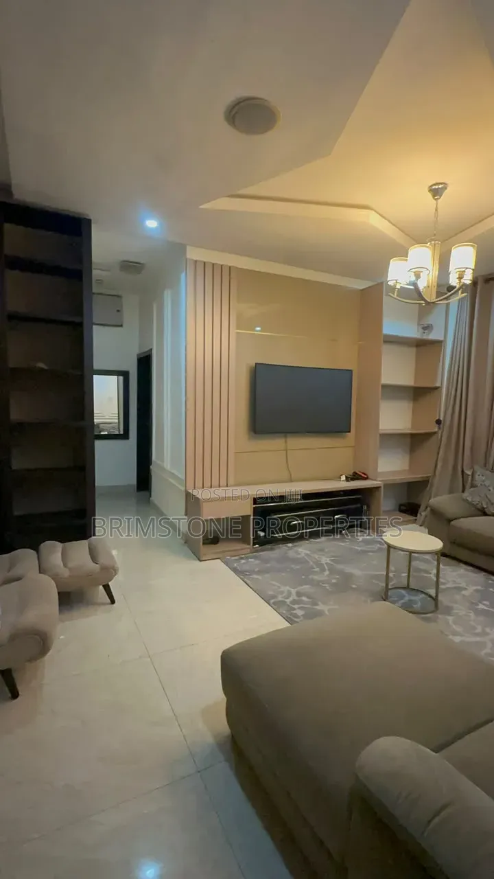 Furnished 3bdrm Duplex in Chevron for rent in Chevron